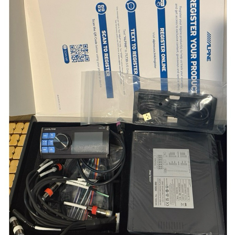 alpine status F系列頂級數位音樂播放器HDS 990