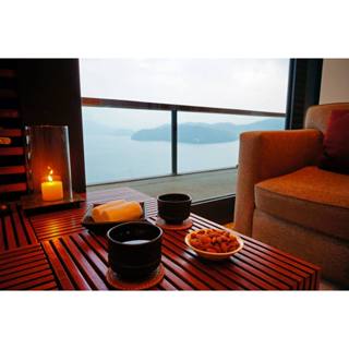 ~ 阿笨先生 ~ 日月潭涵碧樓國際渡假大飯店最高樓層湖景家庭連通套房假日住宿禮券 ~ 任何時間可用不加價,私房券