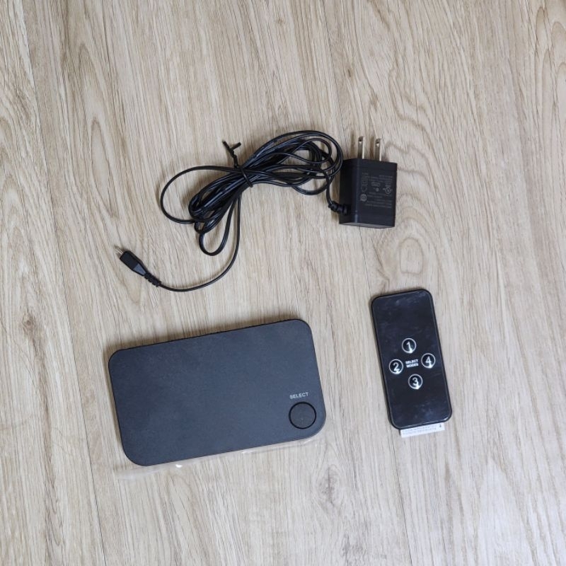 【二手】PX大通 HD2-417 4進1出 HDMI切換器