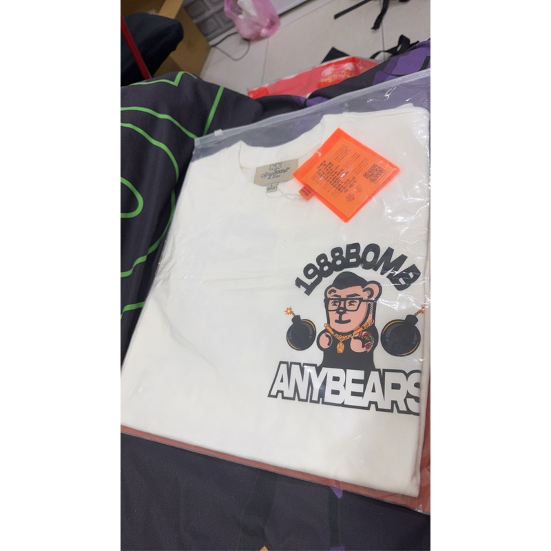 全新現貨💗ANYBEARS × BOMB 蹦闆 T-shirt 白色聯名上衣L