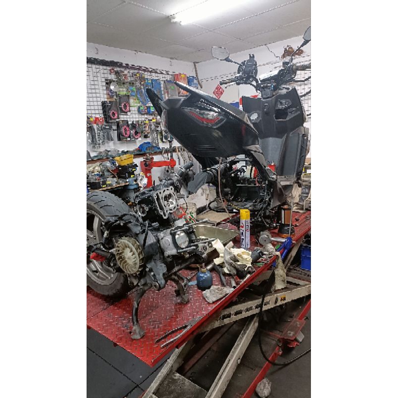 新莊鑫龍車業：三陽DRG158曼巴MMBCU158改59/61/63/66缸，汽缸頭，高凸，拉行程曲軸，歡迎聊聊詢問。