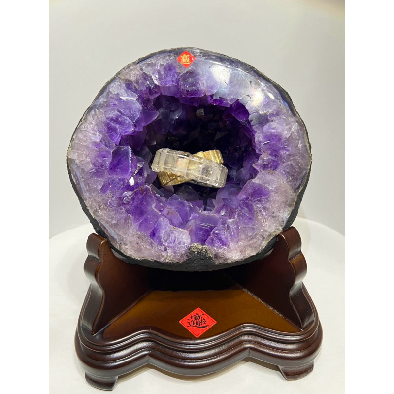 錡士水晶工坊-迷你天然正砲管圓．巴西砲管大角紫骨幹花軟糖圓洞-頂紫ESP.紫軟糖晶帶鈦金