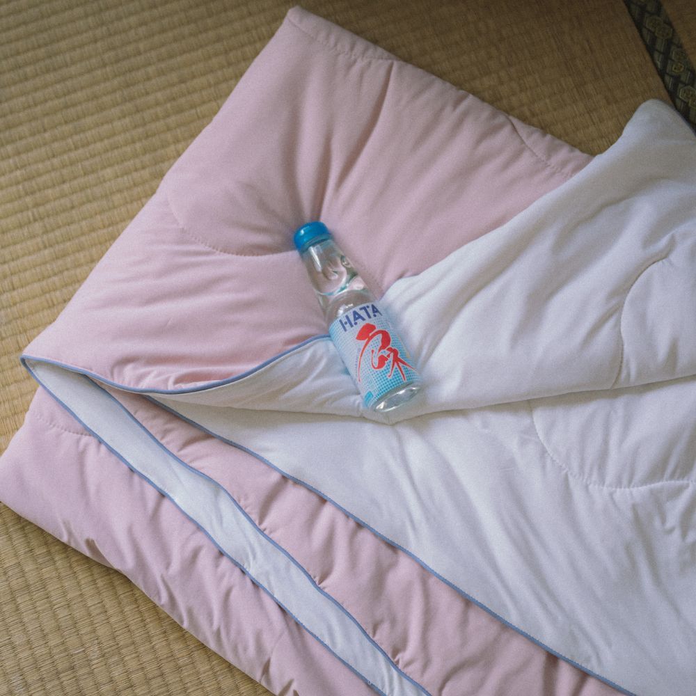 翔仔居家 熊冷涼感被【草莓奶昔】涼被 冷被 夏被 薄被 透氣散熱 銀離子抗菌【2025年最新款】
