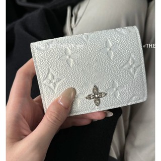 白月光【水晶鉆卡包】超美顏色~Ski名片夾💥 頂級品質 珠光色壓花真皮皮夾，信用卡夾 真皮名片夾錢夾 女生短夾