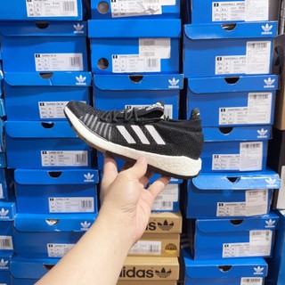 代購♦️2505 Adidas PulseBOOST HD 黑色 白色 慢跑鞋 健身房 重訓 EG1010