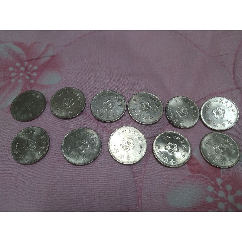 古幣：民國49年、59到68年大壹圓均有原光