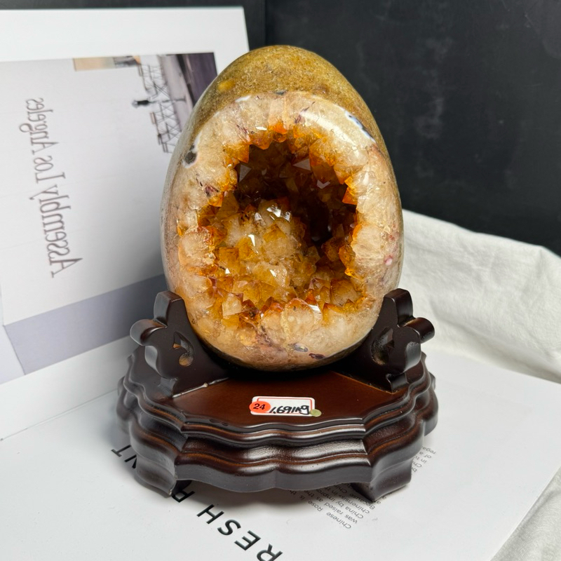 🔺迷你款小晶洞 小巧又有鈦晶💯頂級酒黃水晶洞 24號 1.691kg 招財晶洞 黃晶洞 水晶洞 黃水晶洞 推薦 招財必備