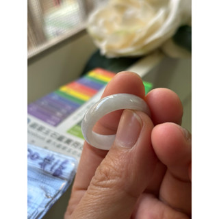 內徑20.1，國際戒圍18，H663，玉到愛，牛奶白翡翠戒指（戒圈），附陸證，完美無紋，保證緬甸玉A貨翡翠
