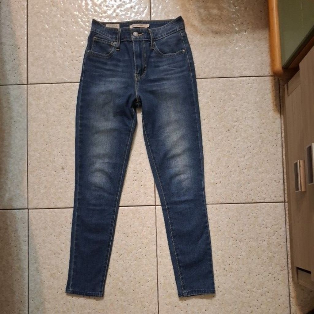 Levi's PREMIUM 721 high rise skinny 彈性牛仔褲 24腰