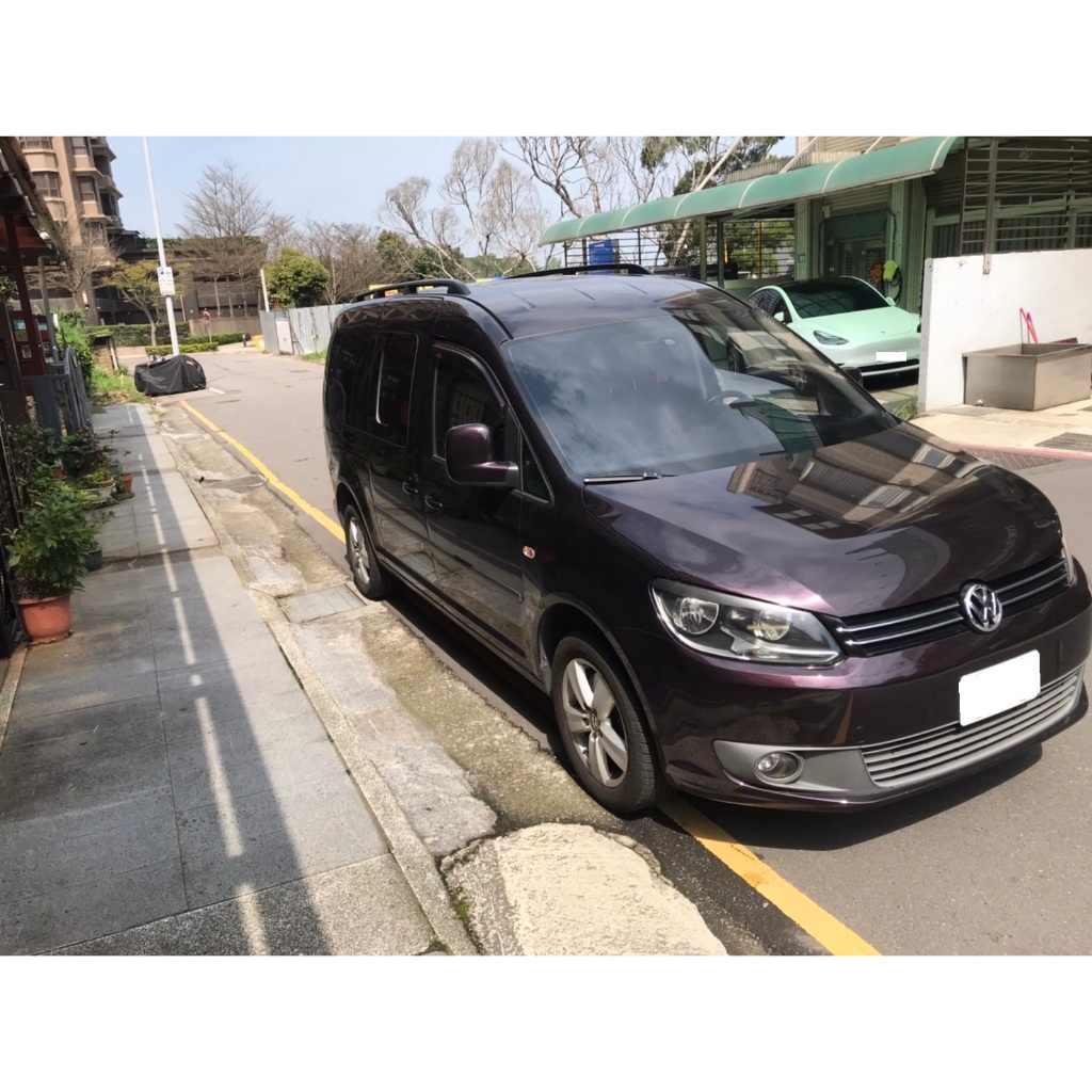 中古車 2011 CADDY 福斯 1.6L 七人座休旅車 低稅金 專賣 一手 二手 五門 自用 國產 進口 掀背 代步