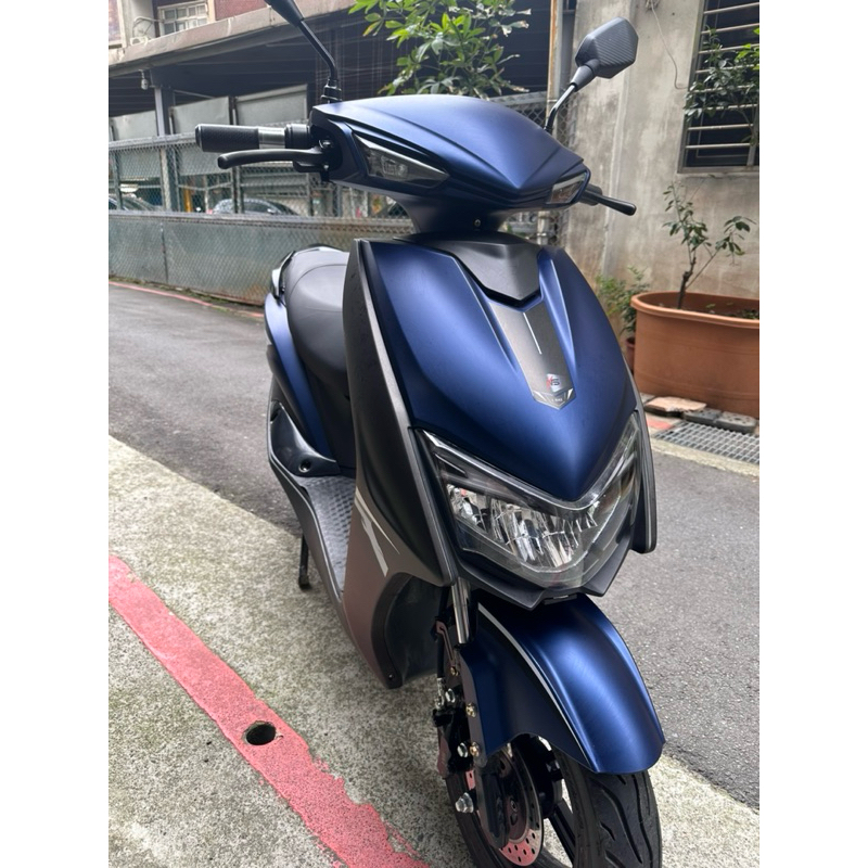 威勝微型電動二輪車 免駕照 二手（近全新）