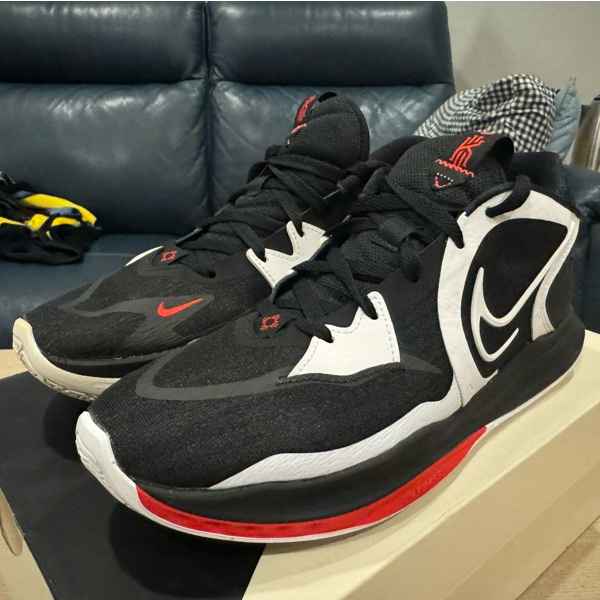二手 Nike Kyrie Low 5 EP 男鞋 黑 白 紅 Bred 低筒 籃球鞋 DJ6014-001 US 9