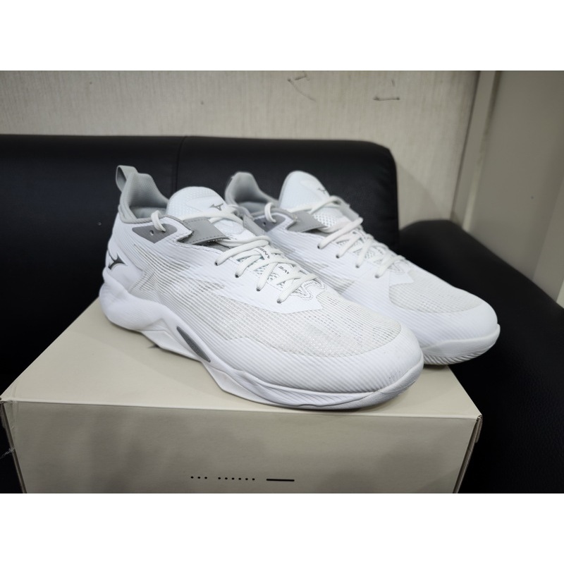 近全新 MIZUNO WAVE TRANSISTA 實戰籃球鞋 28.5 CM 白銀配色