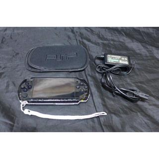 (機況良好，保固一個月)PSP 3007型主機(白/ 黑)(附全新保護貼/電池/變壓器/主機包/吊帶)