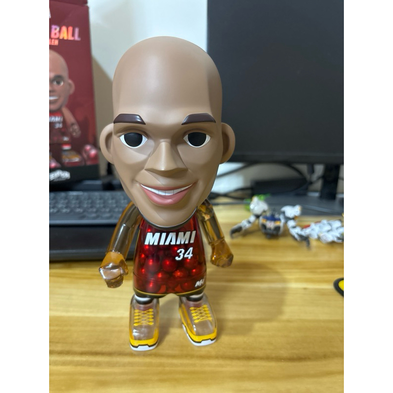 王牌化身NBA Ray Allen  23cm公仔 Money ball 二手 9.5成新 確確認實體照片，沒問題再下單