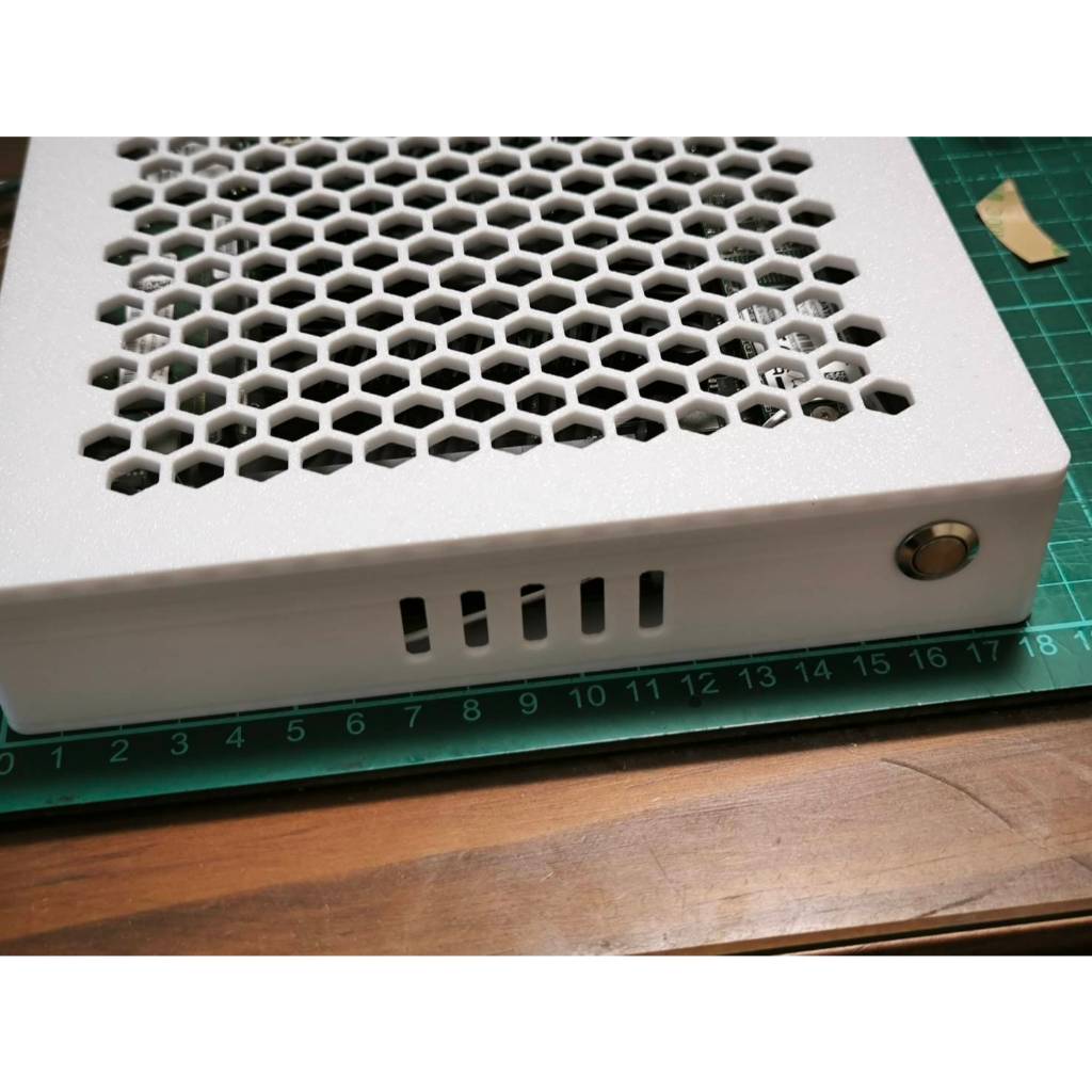 Intel N5095 低功耗處理器，8GB記憶體，ITX迷你主機，訂製3D列印外殼，上網文書機