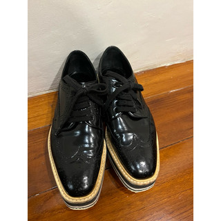 Prada 鞋子23.5