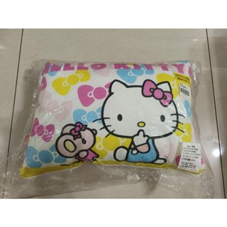 正版 Hello Kitty 復古抱枕 枕頭 午安枕 稚幼園枕頭 靠枕 沙發椅子背枕 (超可愛療癒生日禮物聖誕交換禮物