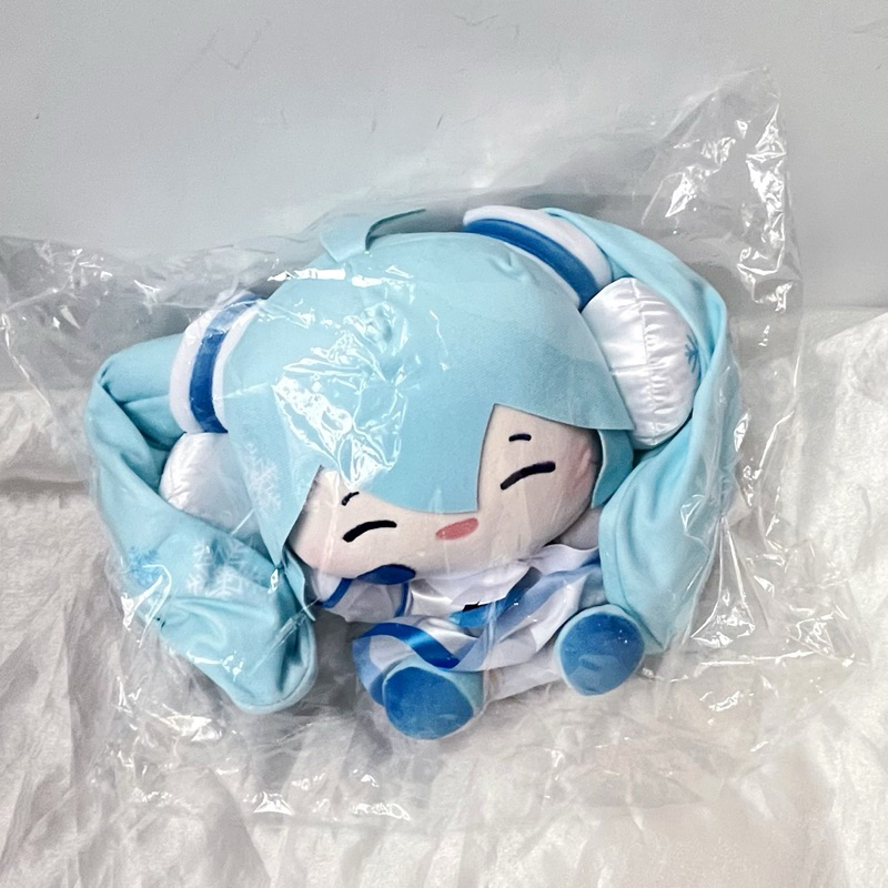 台現🇹🇼樂不可支 雪未來 25公分 玩偶 bilibili 雪初音 fufu 軟軟 初音 雪未來 初音未來