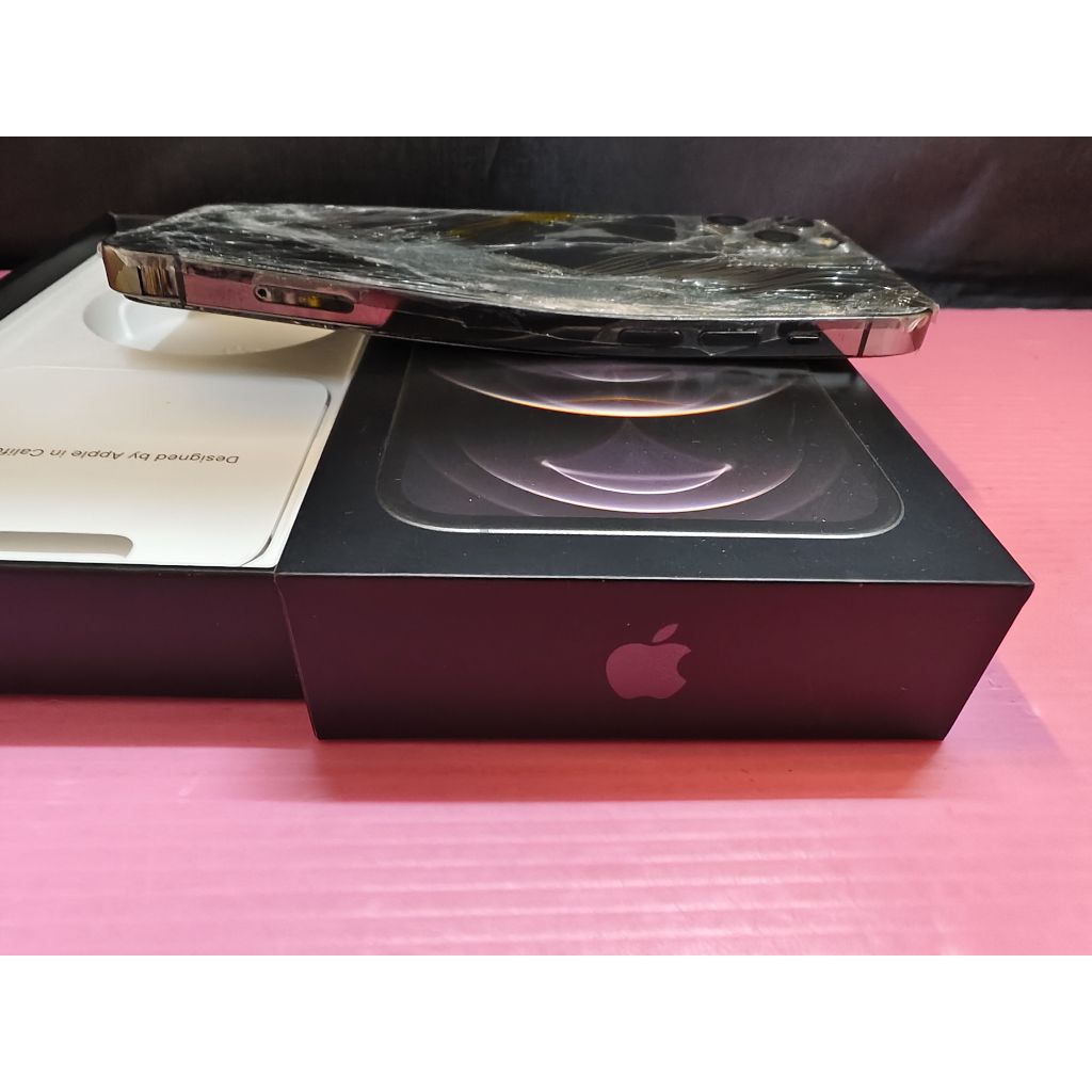 出清價! 原廠 黑色 512GB 報帳機 零件機 網路最便宜 2手APPLE iphone 12 pro 破碎 彎曲