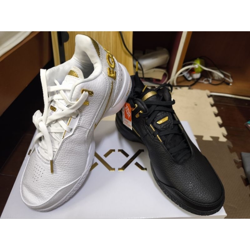 僅一 LeBron NXXT Gen AMPD EP Equity鴛鴦 黑白金 男鞋 LBJ 全新 US9.5