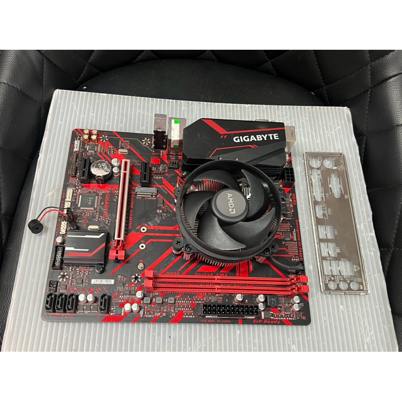 電腦雜貨店～技嘉B450M GAMING主機板 AM4腳位 二手良品$1500