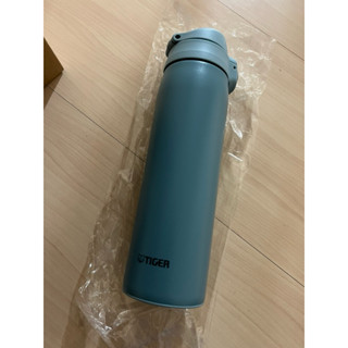 TIGER虎牌 超輕量彈蓋雙層不鏽鋼保溫瓶500ml 灰藍色 (MCT-T050隨行杯/保溫杯/保冰杯)