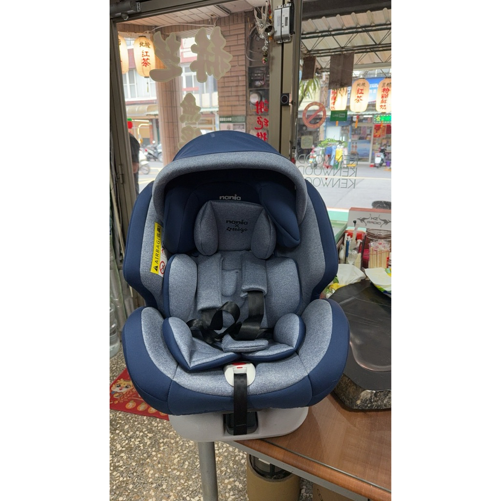 二手法國Nania納尼亞-納歐聯名款0-12歲360度旋轉ISOFIX/安全帶兩用