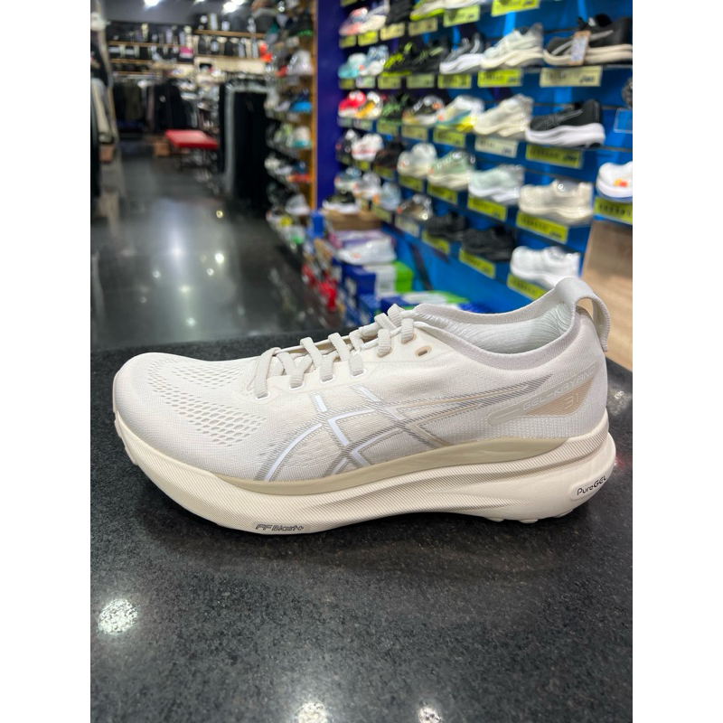 ASICS GEL-KAYANO 31 男女款 正常楦 支撐型 慢跑鞋 1011B995-200 奶茶色