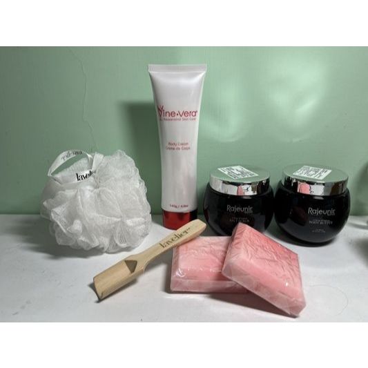 全新  現貨 剩一組 Lavelier  甜心蜜糖身體去角質保養組 6樣 磨砂膏 身體乳霜 身體乳液
