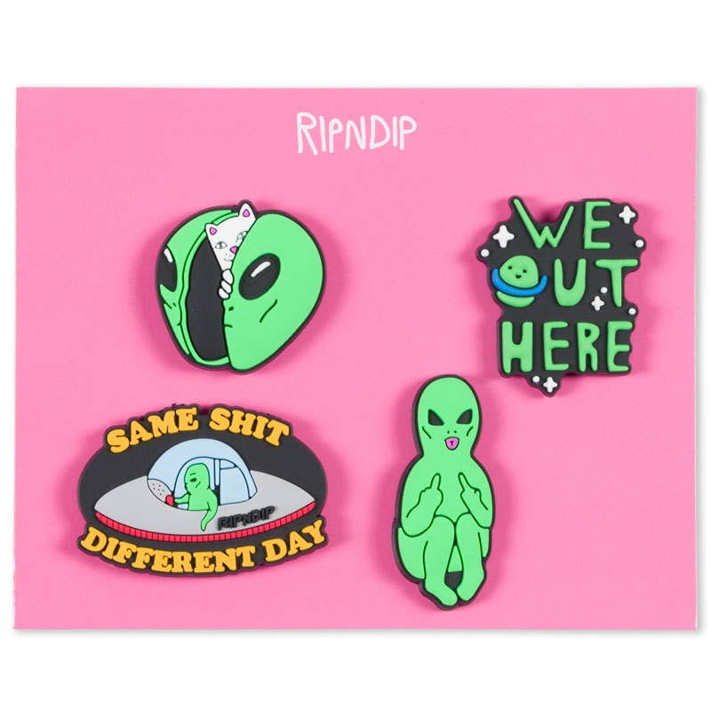 RIPNDIP 中指貓 RNDSPR25208 WE OUT HERE CROCS 鞋扣 洞洞鞋配飾 (四入組)