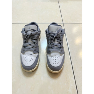 air Jordan 1 low 奶油灰