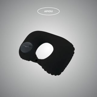 APIOU 極簡黑便攜按壓式充氣旅行頸枕 涼感 頸枕 枕旅行 充氣枕頭 U型枕 牛奶絲 充枕 外出枕 加大 充氣 頸枕