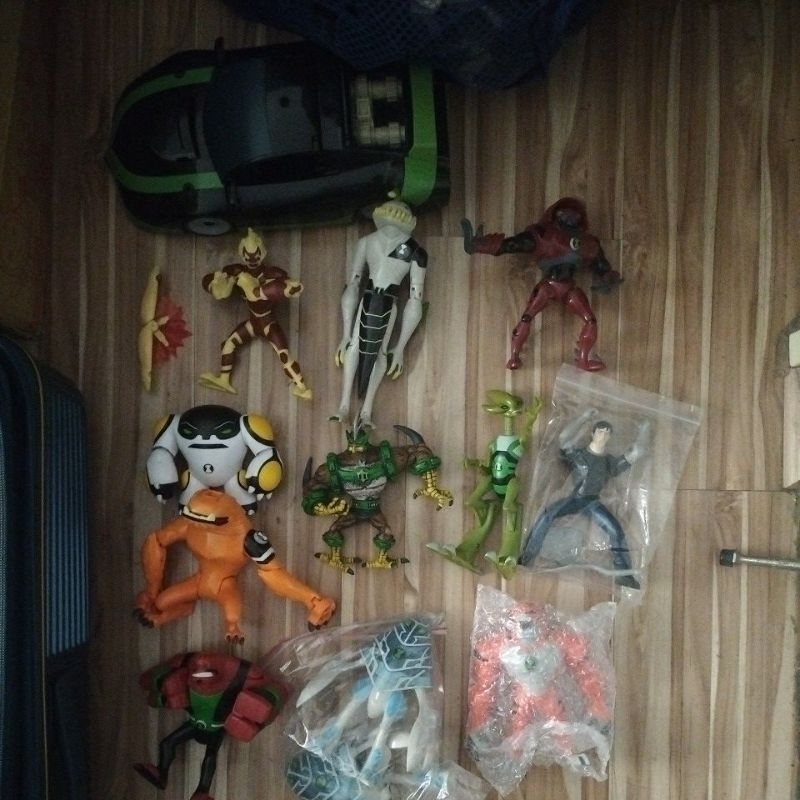 ben10 大尺寸 公仔 外星英雄 alien force ultimate alien 變身英雄 ben 10