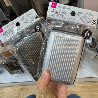 🎀大創代購🛒卡片收納盒 名片小卡 防撞硬殼/開口大好找卡片 信用卡/會員卡/集點卡 動漫偶像小卡