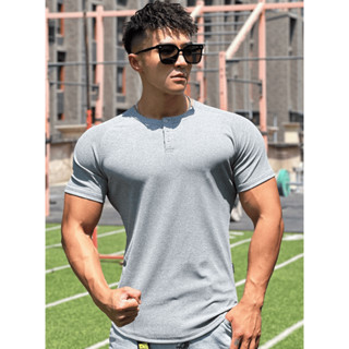 【野嶼光戶外用品】【MS】鈕扣顯肌上衣健身衣服 短袖鈕扣 修身 v領透氣排汗 彈力 運動訓練短t 直筒 polo衫
