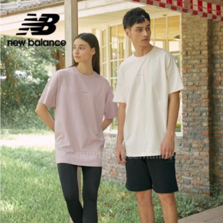 【New Balance】 NB 短袖上衣_女性_煙燻粉