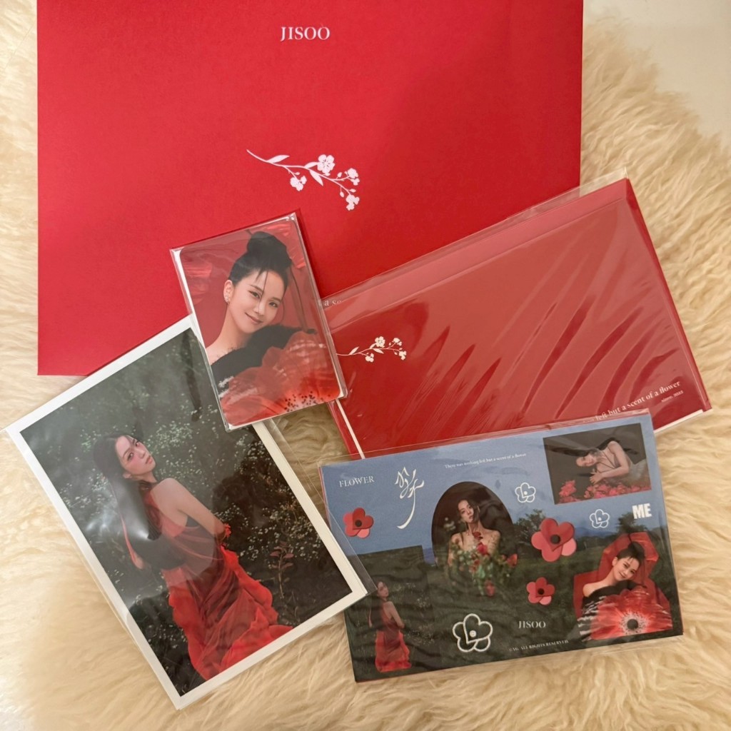 ✨JISOO ME-明信片小卡組。🦠