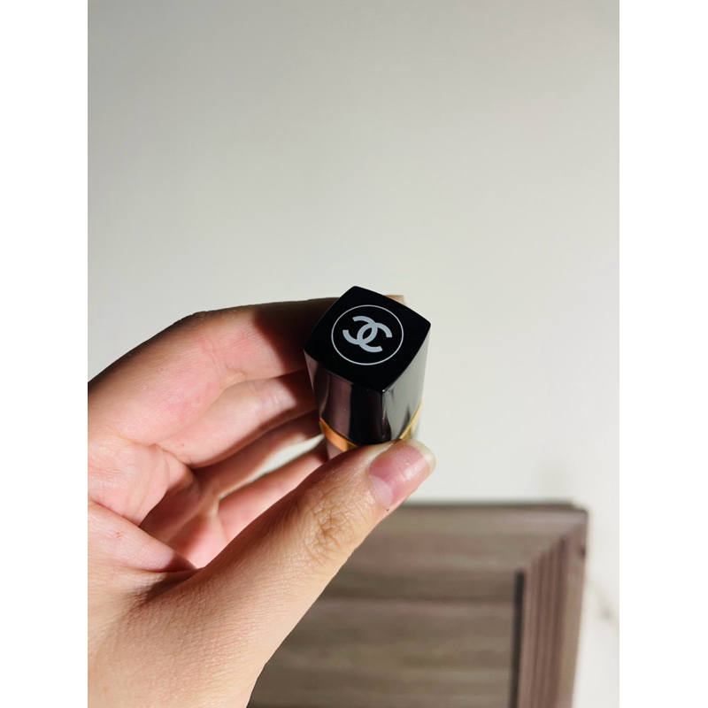 Chanel 唇膏 424 Edith 裸粉色 首爾機場免稅店購入 無盒 只做過手部刷色