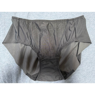 ［黛安芬］全新未拆標 Pure Invisible涼感無痕中腰內褲 黑 M
