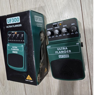 Behringer UF300 Ultra Flanger 電吉他 效果器