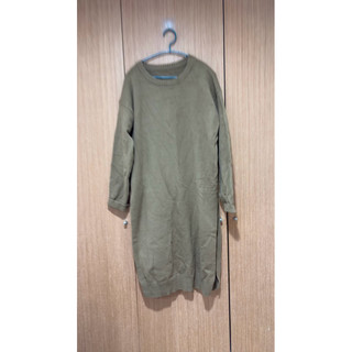 毛衣、襯衫、冬裝、針織連身裙 Sweaters, shirts, winter clothes, knit dress