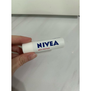 NIVEA 妮維雅護唇膏