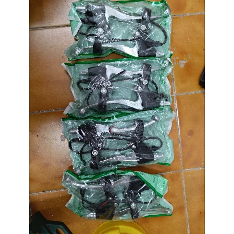 帶有斷電功能開關的電動車煞車手拉桿 一對