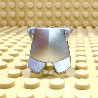 『 LEGO MANIA 』樂高 LEGO 城堡 絕版 騎士 士兵 盔甲 金屬銀 Metallic Silver