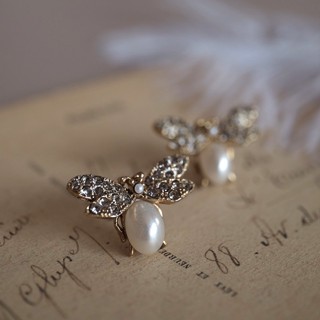 【BELLE PiERRE】波西利亞小黃蜂｜人造珍珠｜施華洛世奇水晶｜耳環