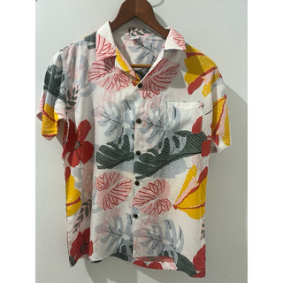 White base colorful leaf summer shirt