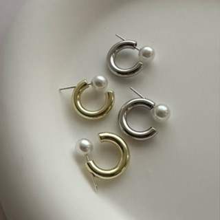 Ruò∣臺灣現貨 實拍 優美C型珍珠耳環 淡水貝 兩用戴法 女耳環 造型耳環 百搭 氣質 輕奢 浪漫 約會 聚餐