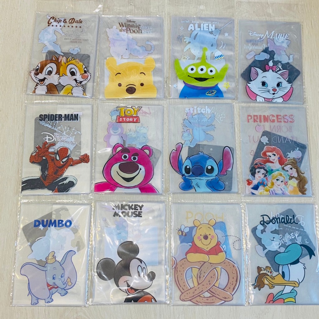 😃現貨隔日配❤️ 正版授權 迪士尼 護照套 維尼 三眼怪 瑪麗貓 蠟筆小新 蜘蛛人 小飛象 疫苗卡套 小黃卡套迪士尼護照