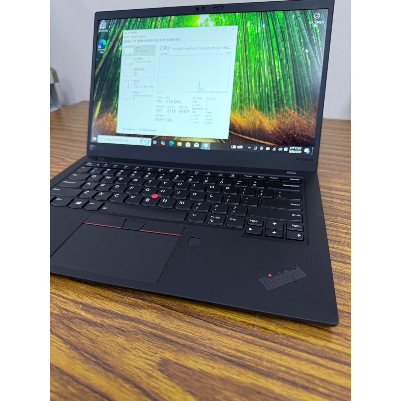 超便宜二手筆電//聯想 Lenovo X1 Carbon gen8 （英文鍵盤）二手筆電 文書機 超輕薄
